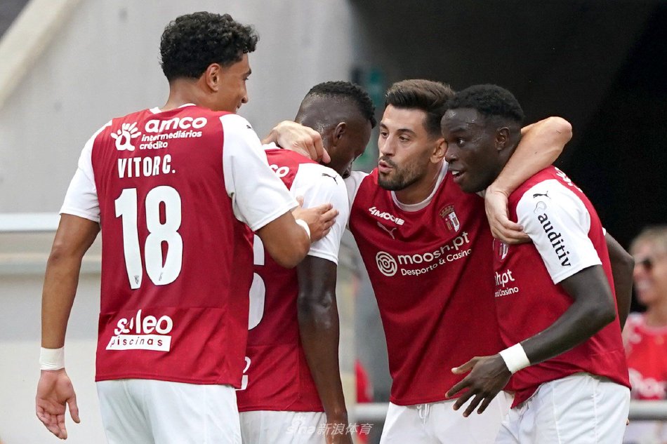 让蓝军在赛 让蓝军在赛